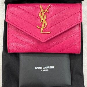 YVES SAINT LAURENT
Cassandre Matelasse Small Envelope Wallet Fuchsia